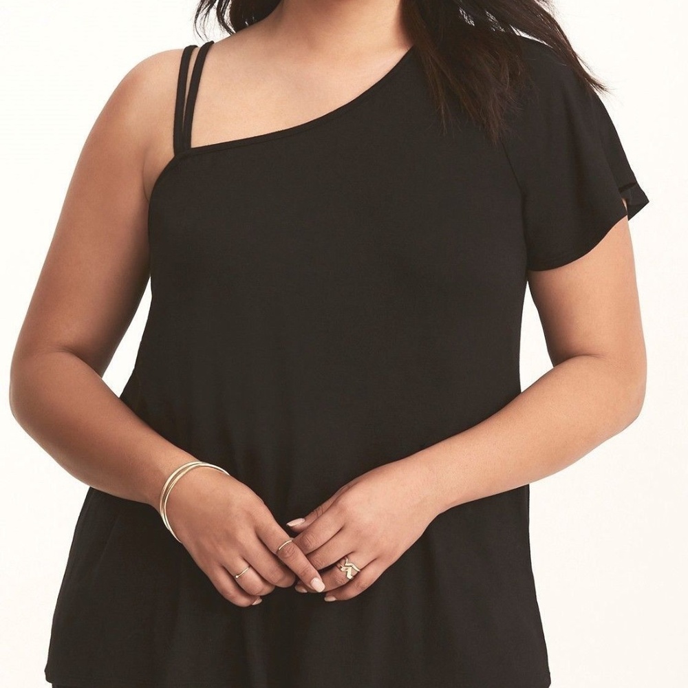Torrid One Shoulder Top 4/4X Strappy Black Tee